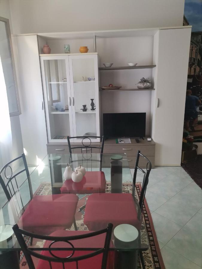 Zsuzsa Lak Apartment Местре Екстериор снимка