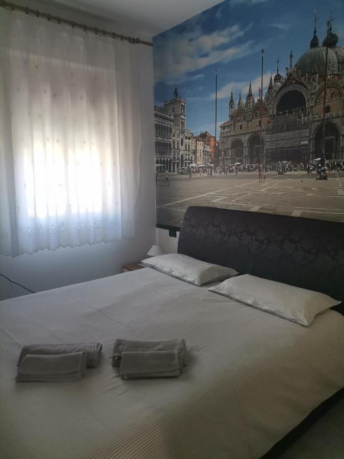 Zsuzsa Lak Apartment Местре Екстериор снимка